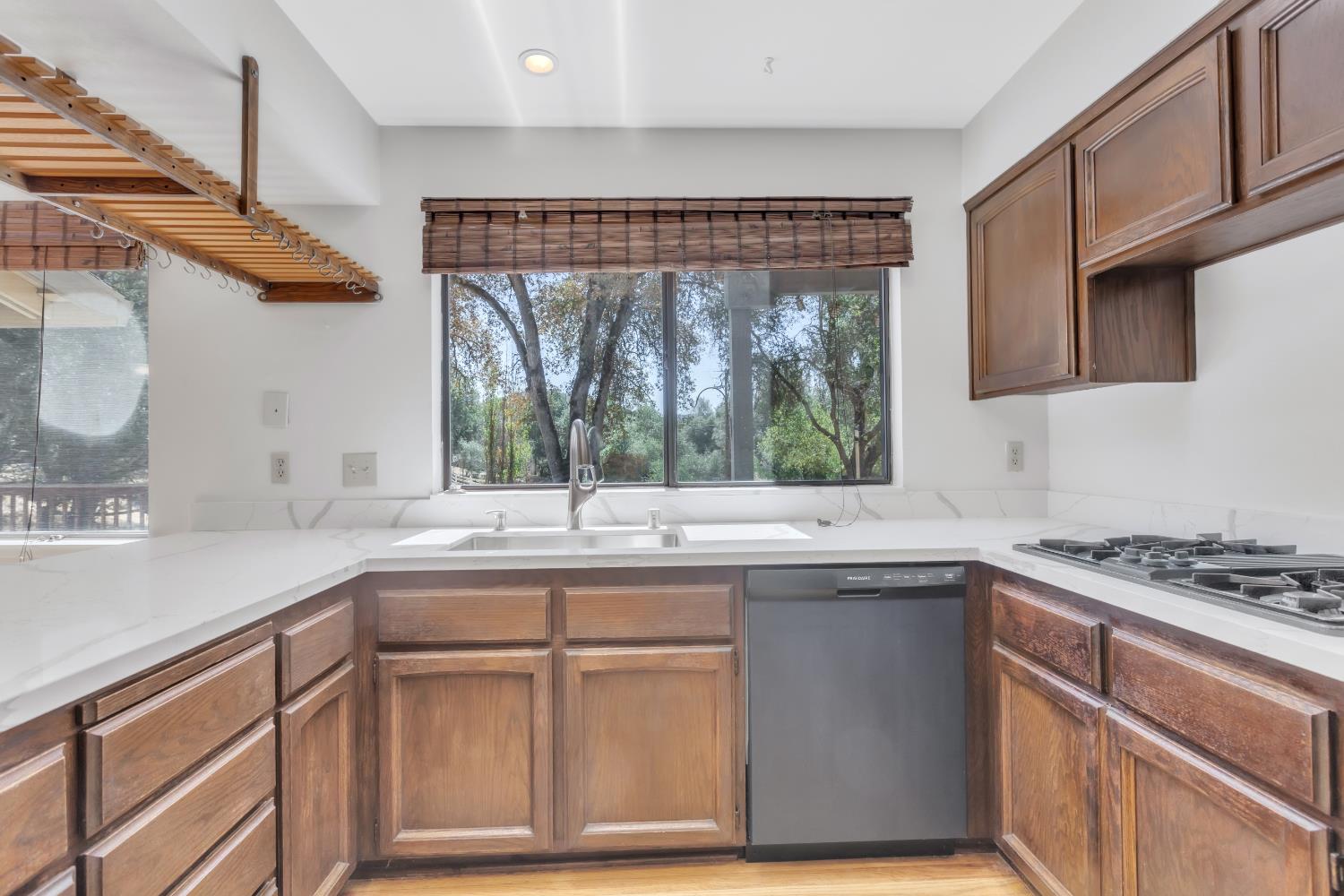7151 Beach View Drive