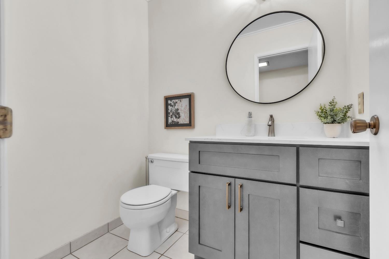 7151 Beach View Drive