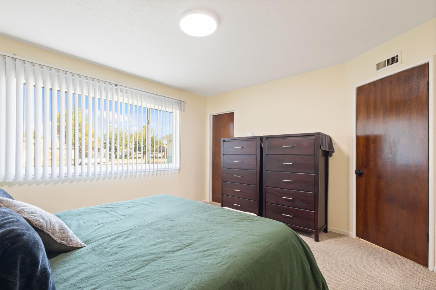 9221 N El Dorado Street