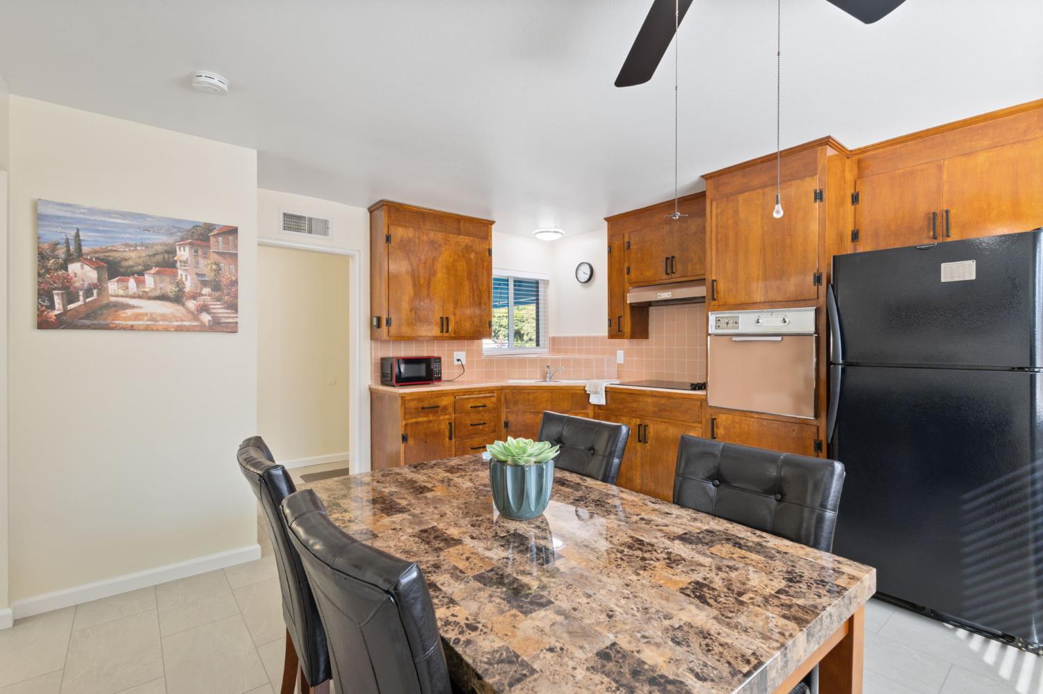 9221 N El Dorado Street