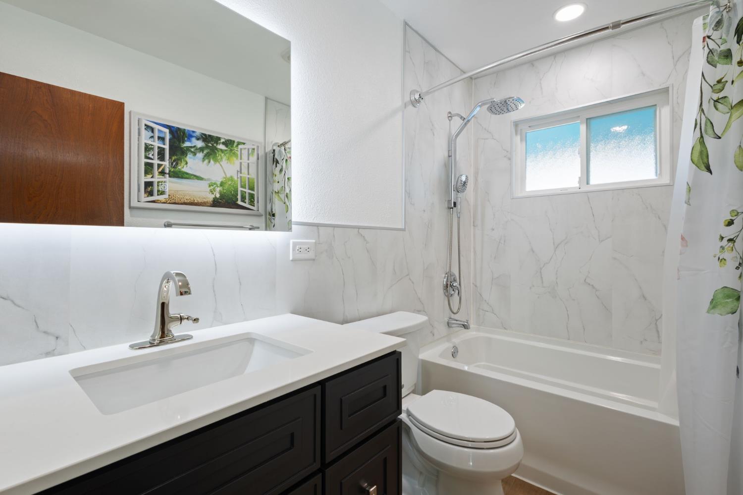 9221 N El Dorado Street