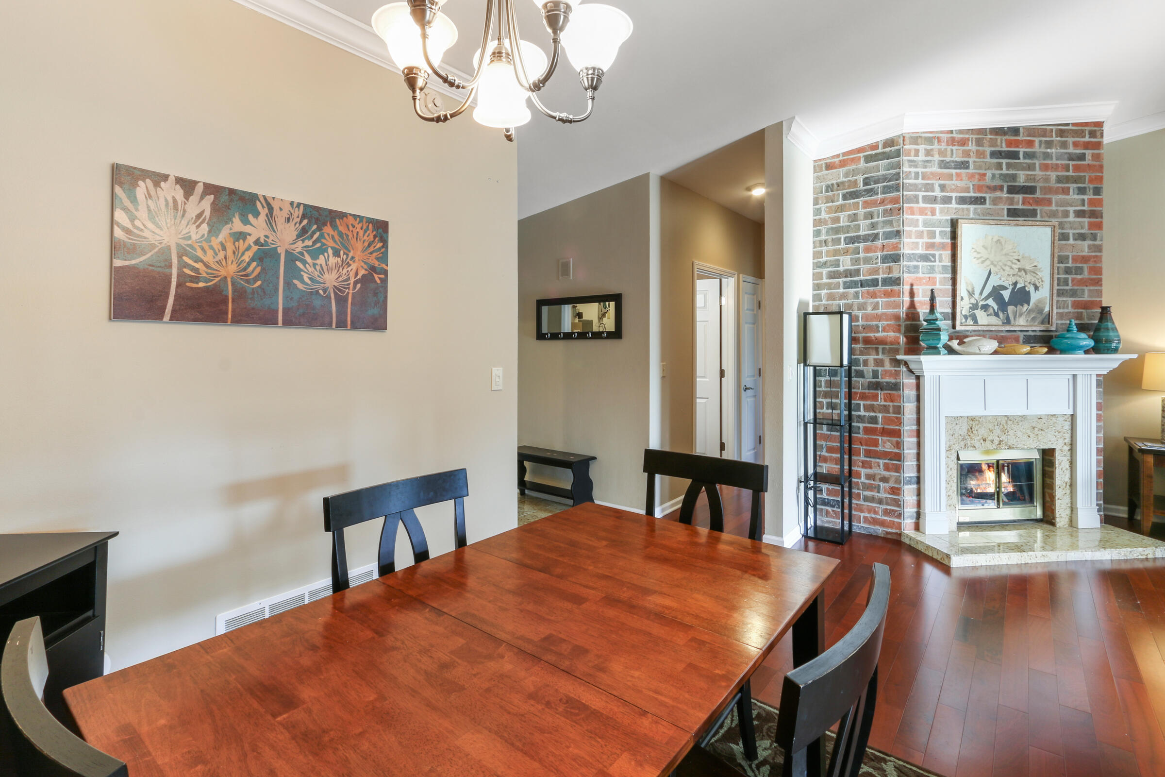 17 Abbey Villa Cir F