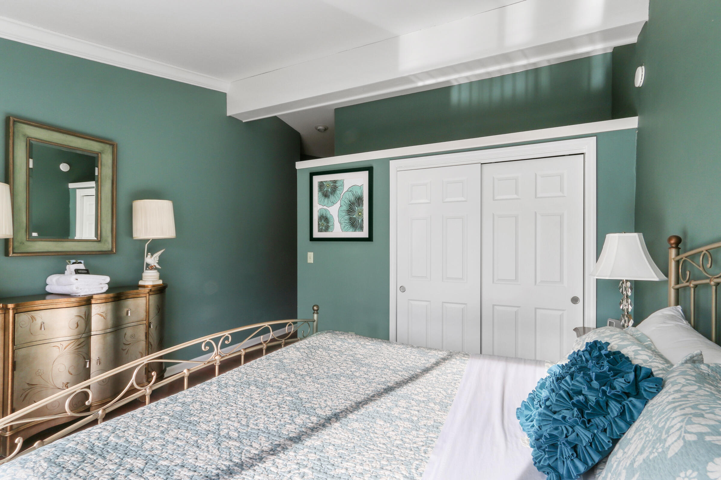 17 Abbey Villa Cir F