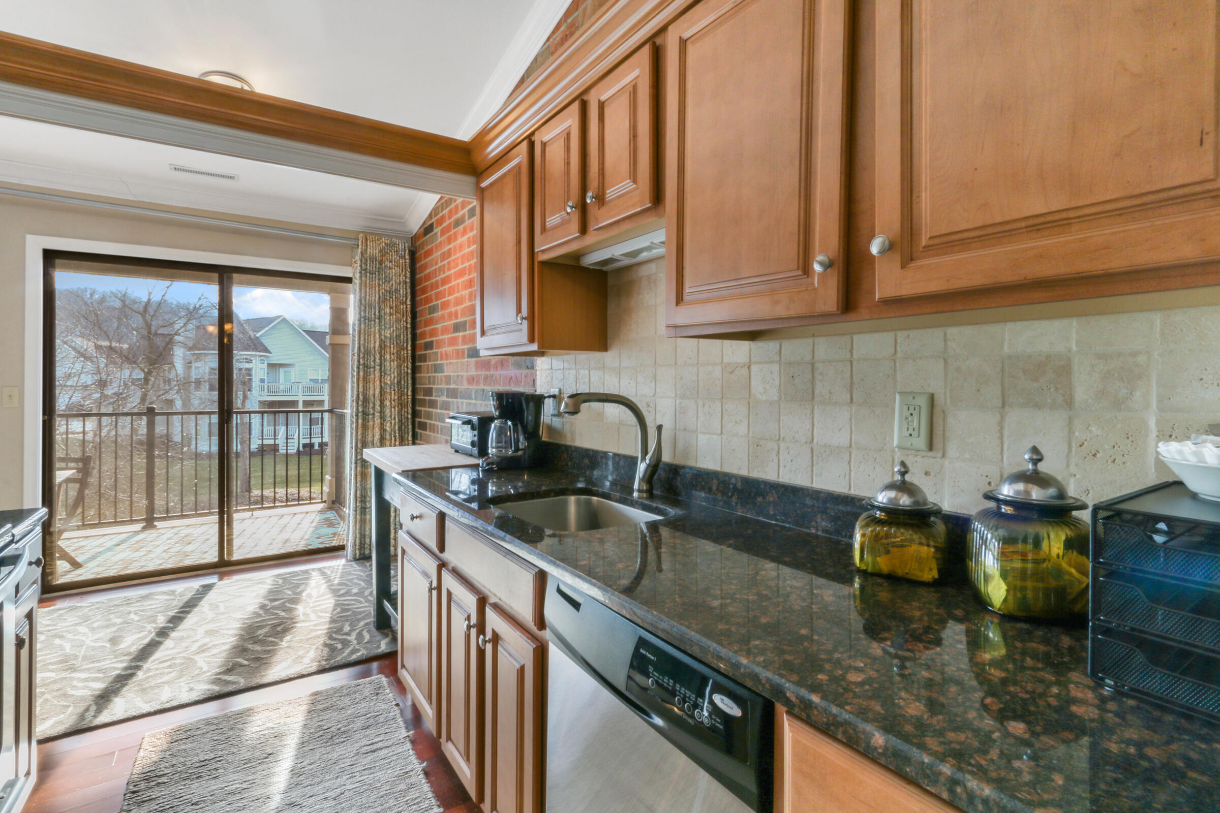 17 Abbey Villa Cir F