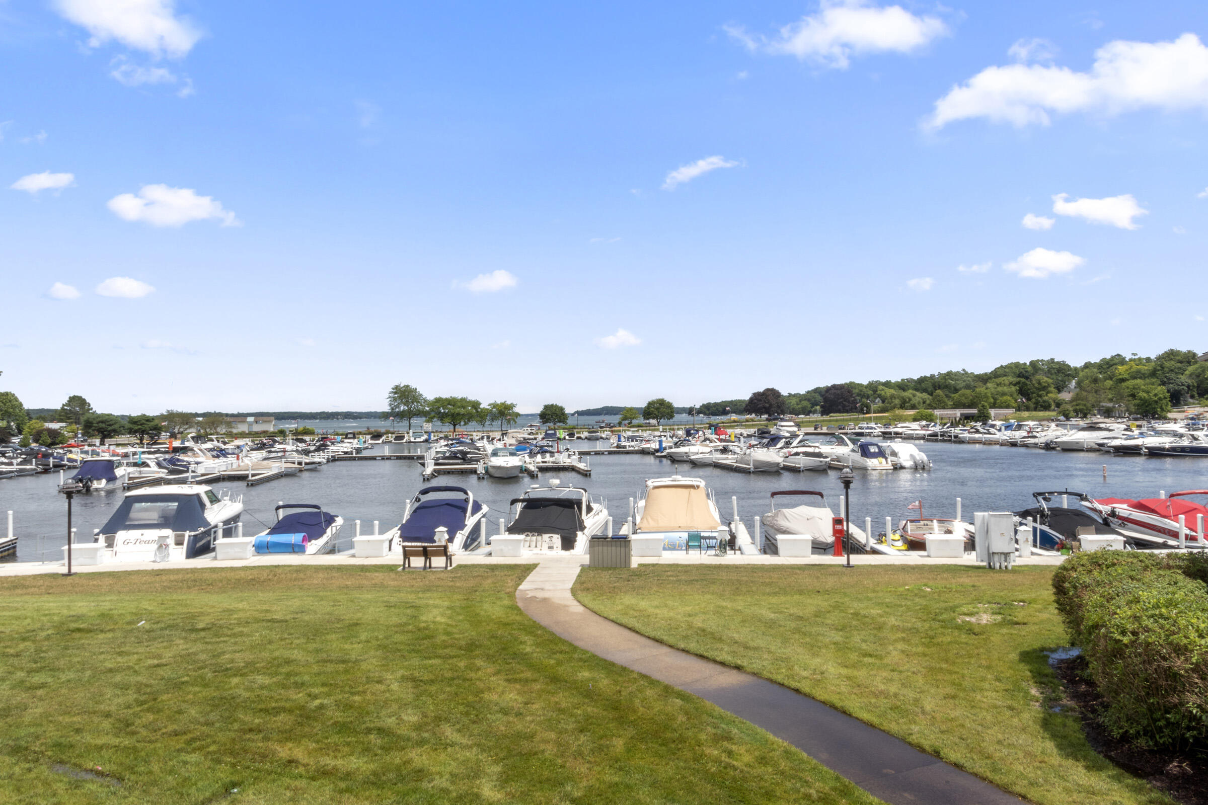 17 Abbey Villa Cir F