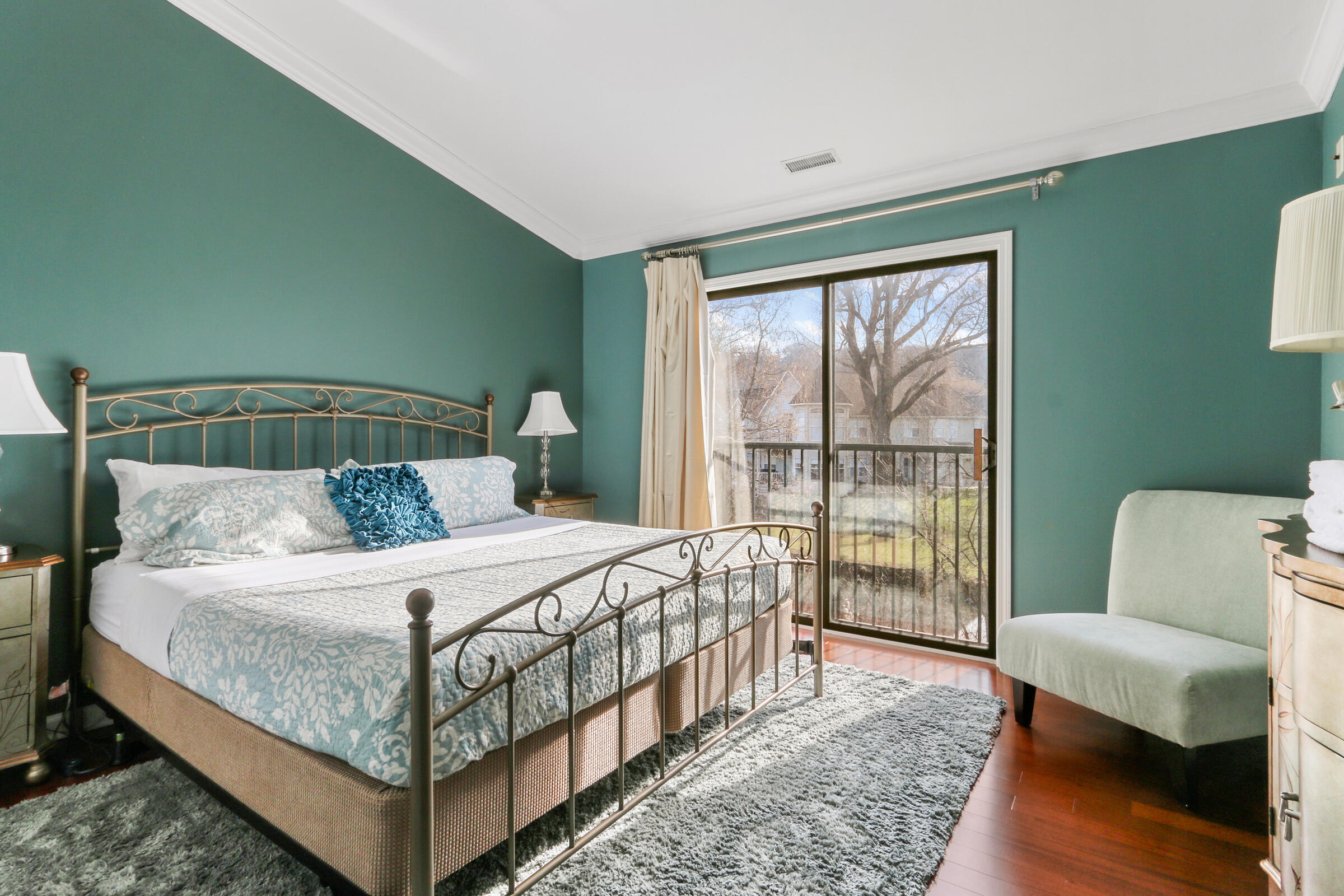 17 Abbey Villa Cir F