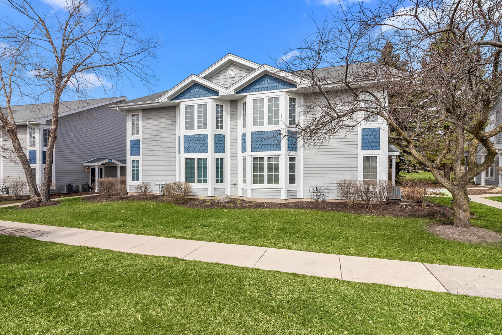 604 N Geneva National N Ave 6-46