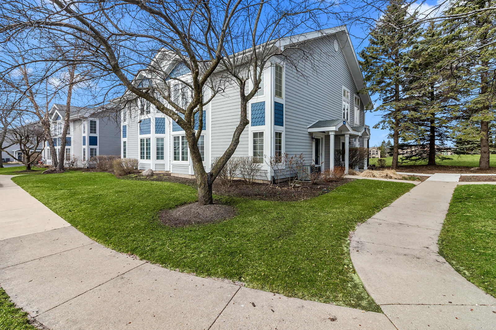 604 N Geneva National N Ave 6-46