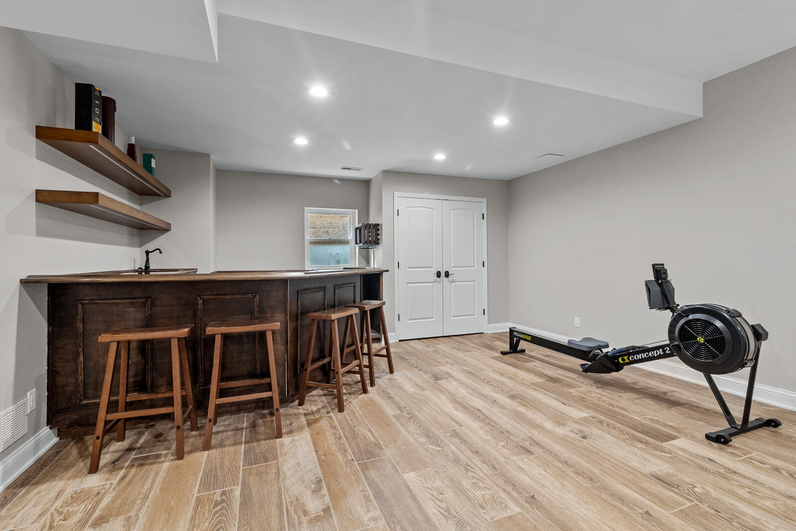 1046 Edinborough Ct 4-03