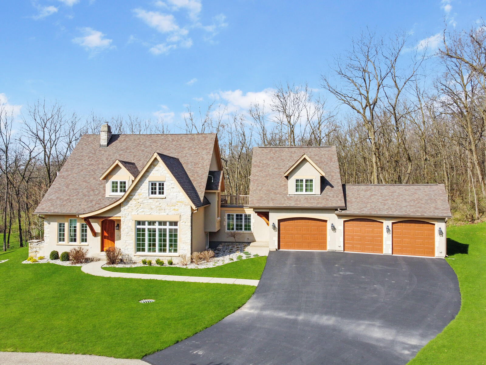 1046 Edinborough Ct 4-03