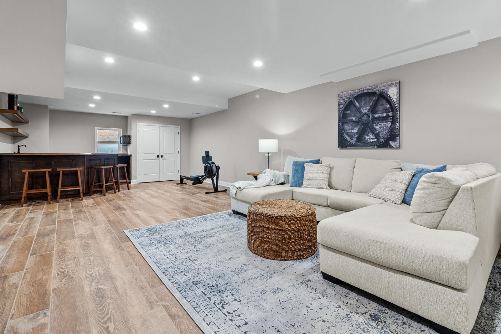 1046 Edinborough Ct 4-03