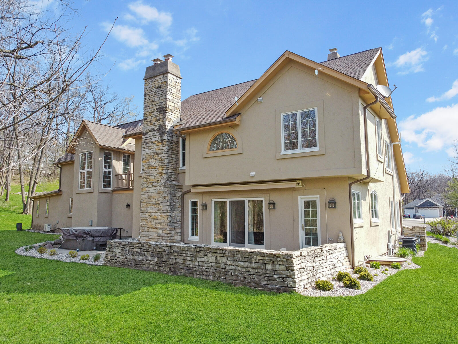 1046 Edinborough Ct 4-03