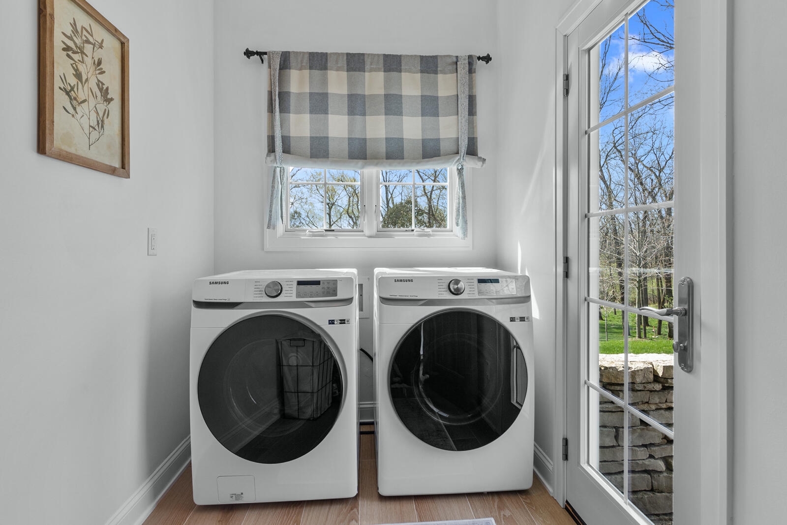 1046 Edinborough Ct 4-03