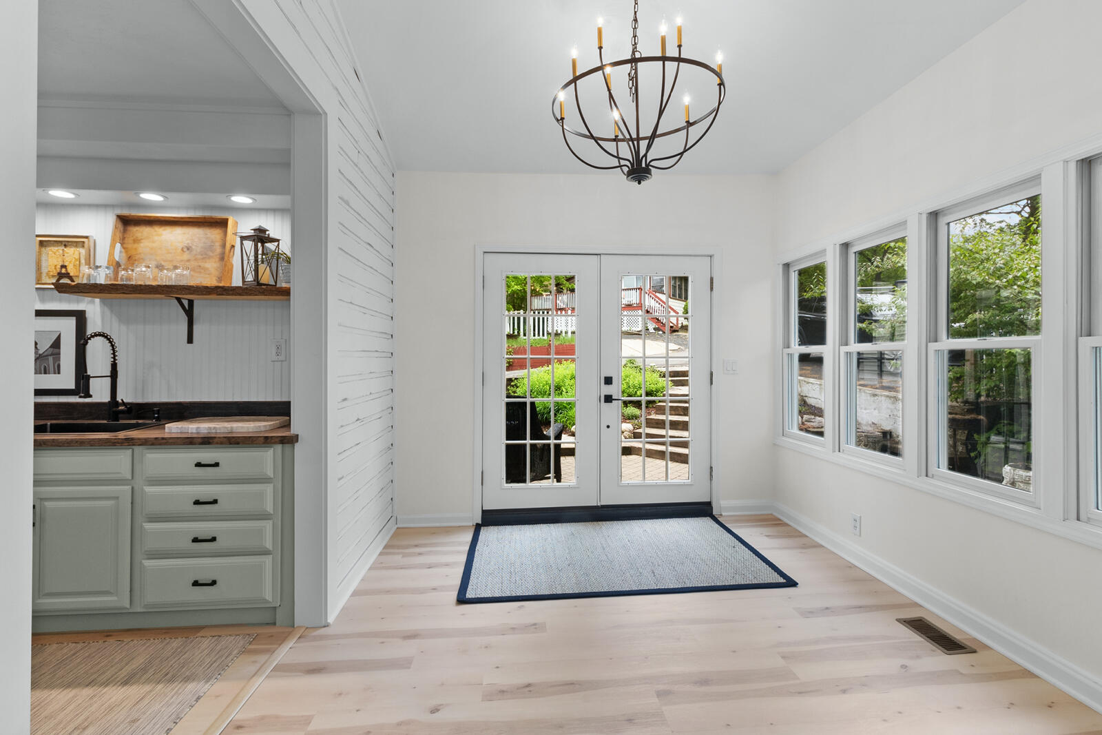 523 Oakwood Trl