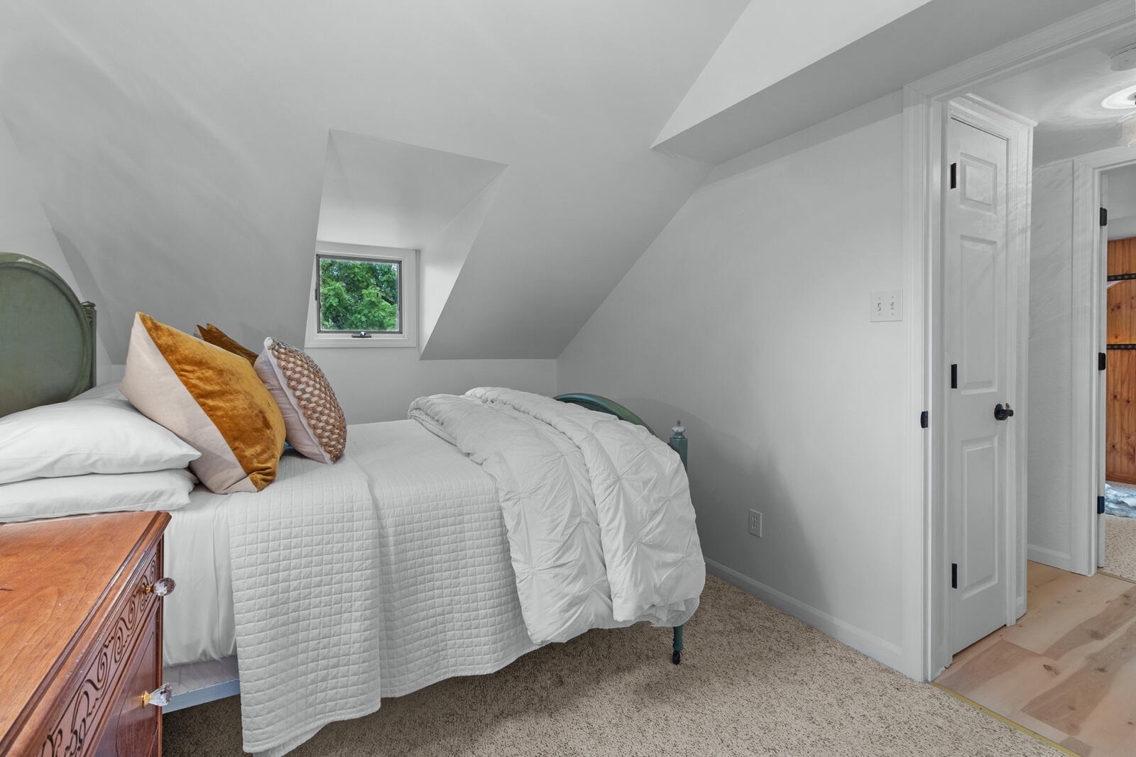 523 Oakwood Trl