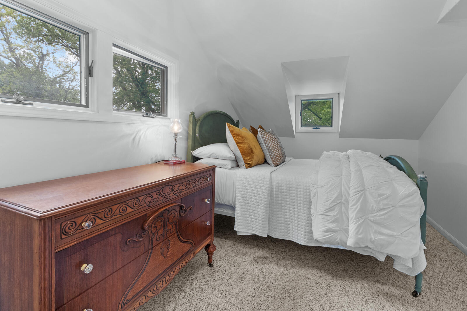 523 Oakwood Trl
