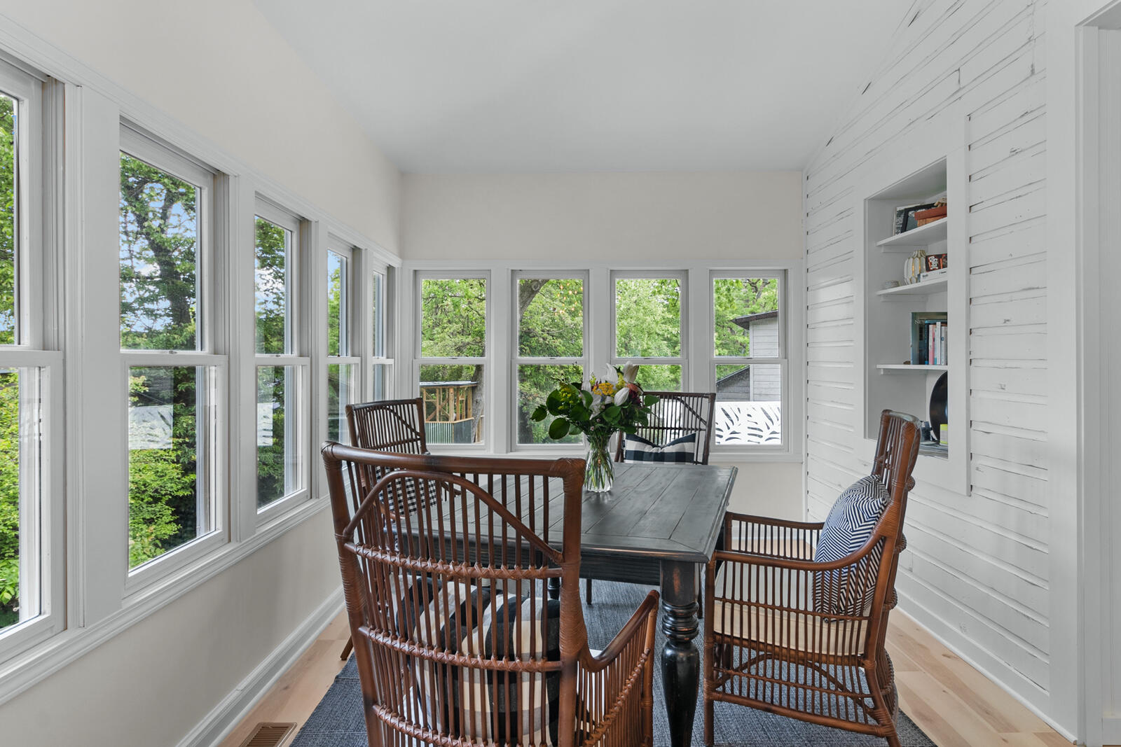 523 Oakwood Trl