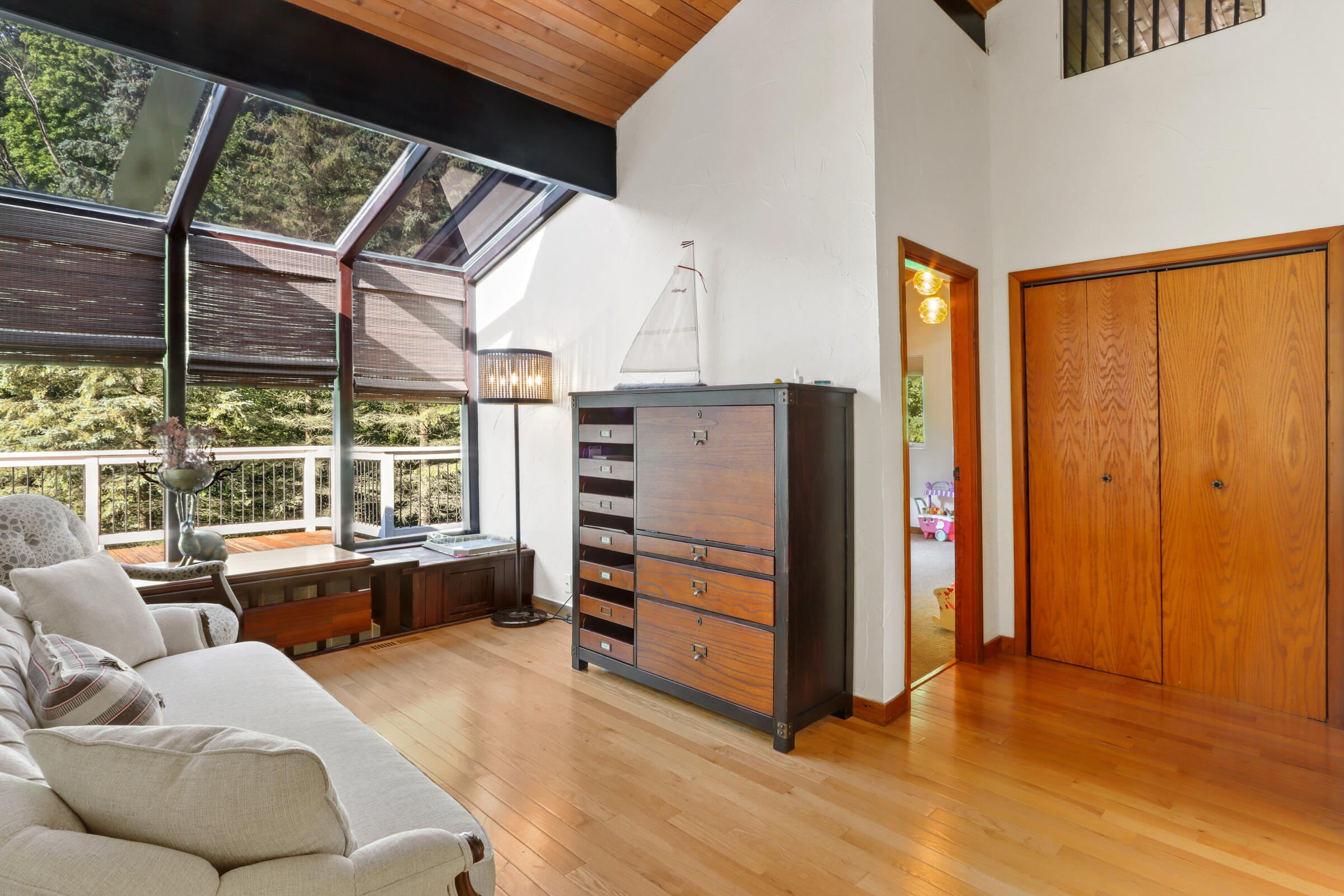 417 N Lower Gardens Rd