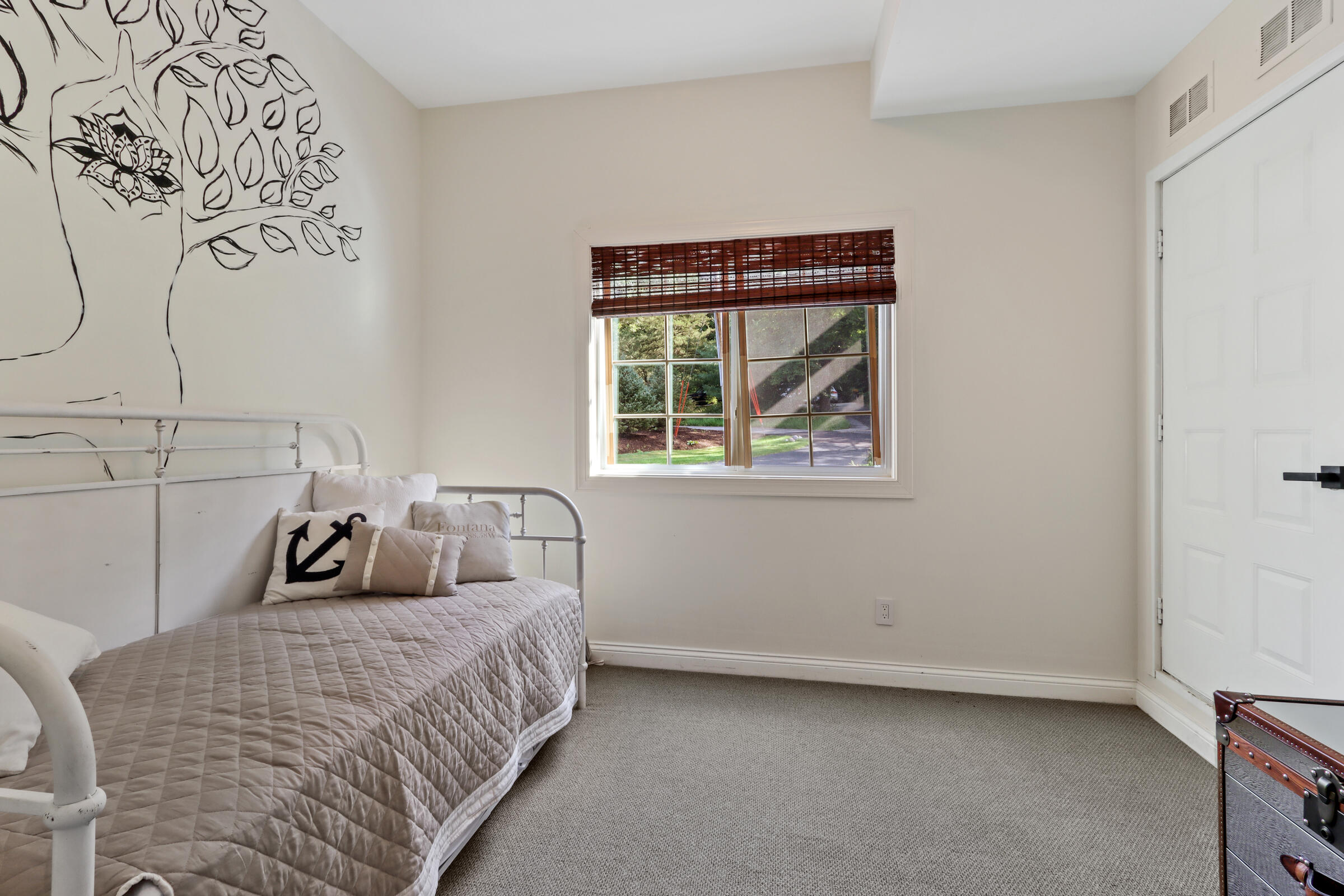 417 N Lower Gardens Rd