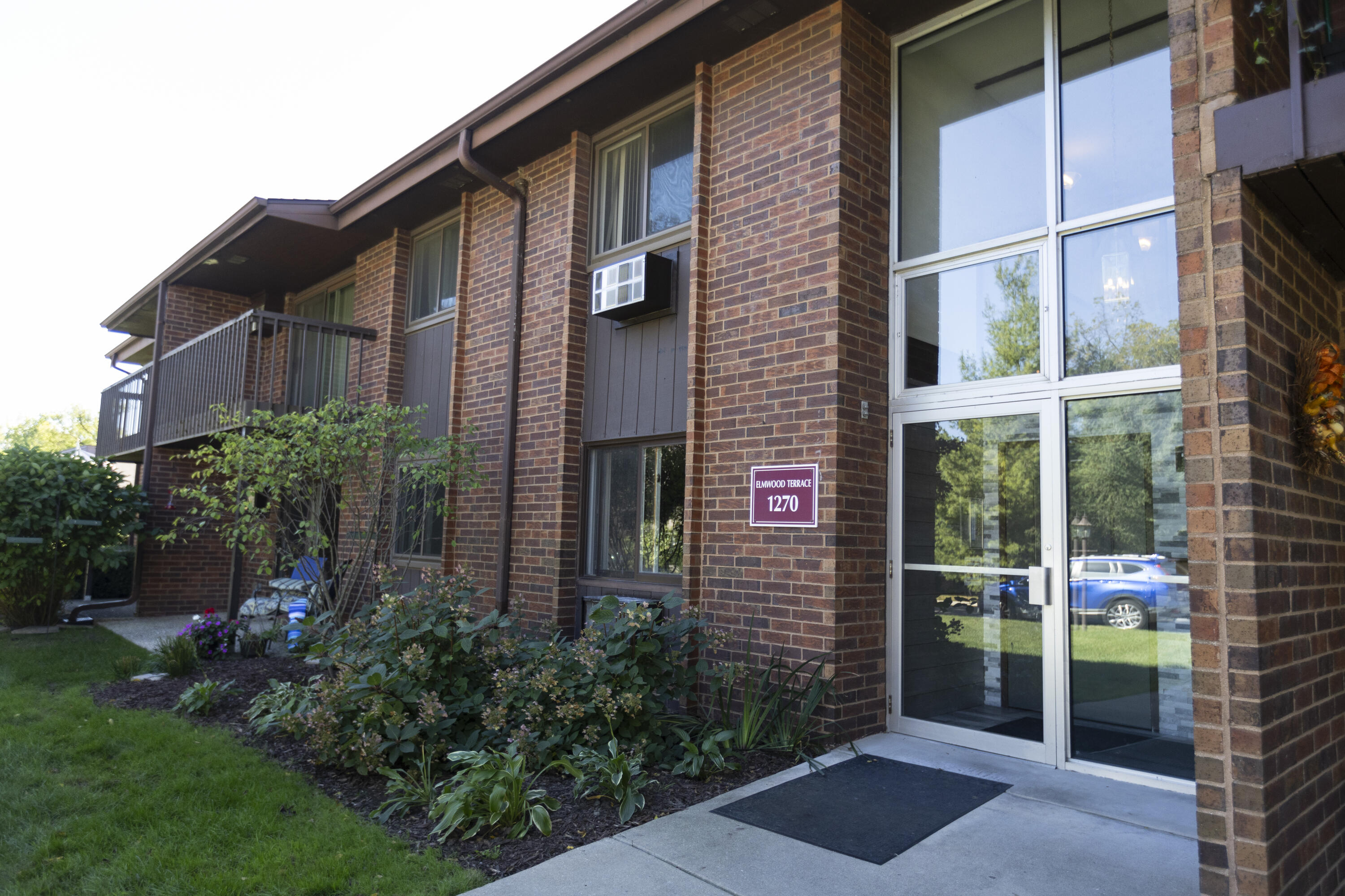 1270 Wisconsin St 209