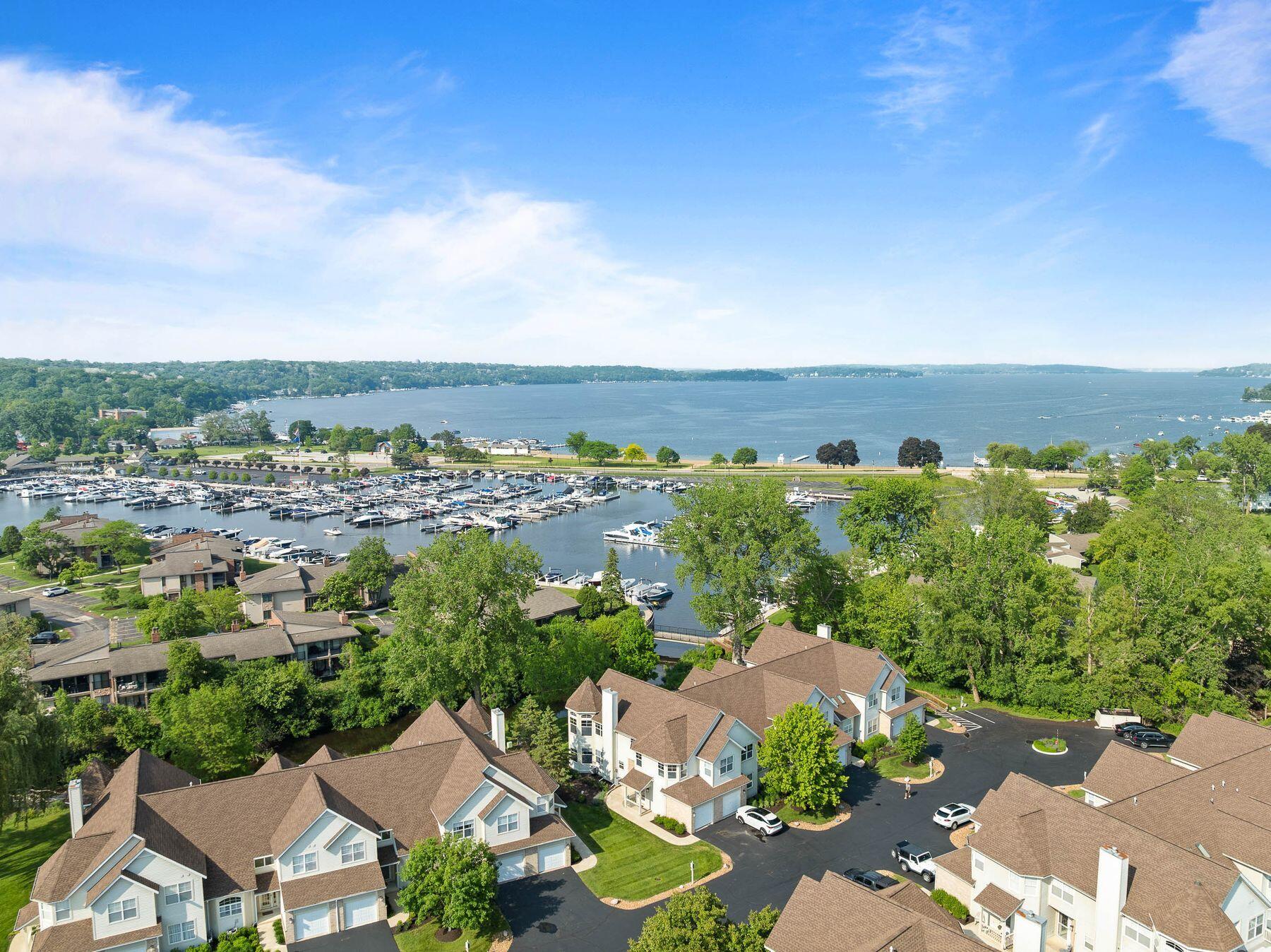 102 Abbey Ridge Ct Unit: 102