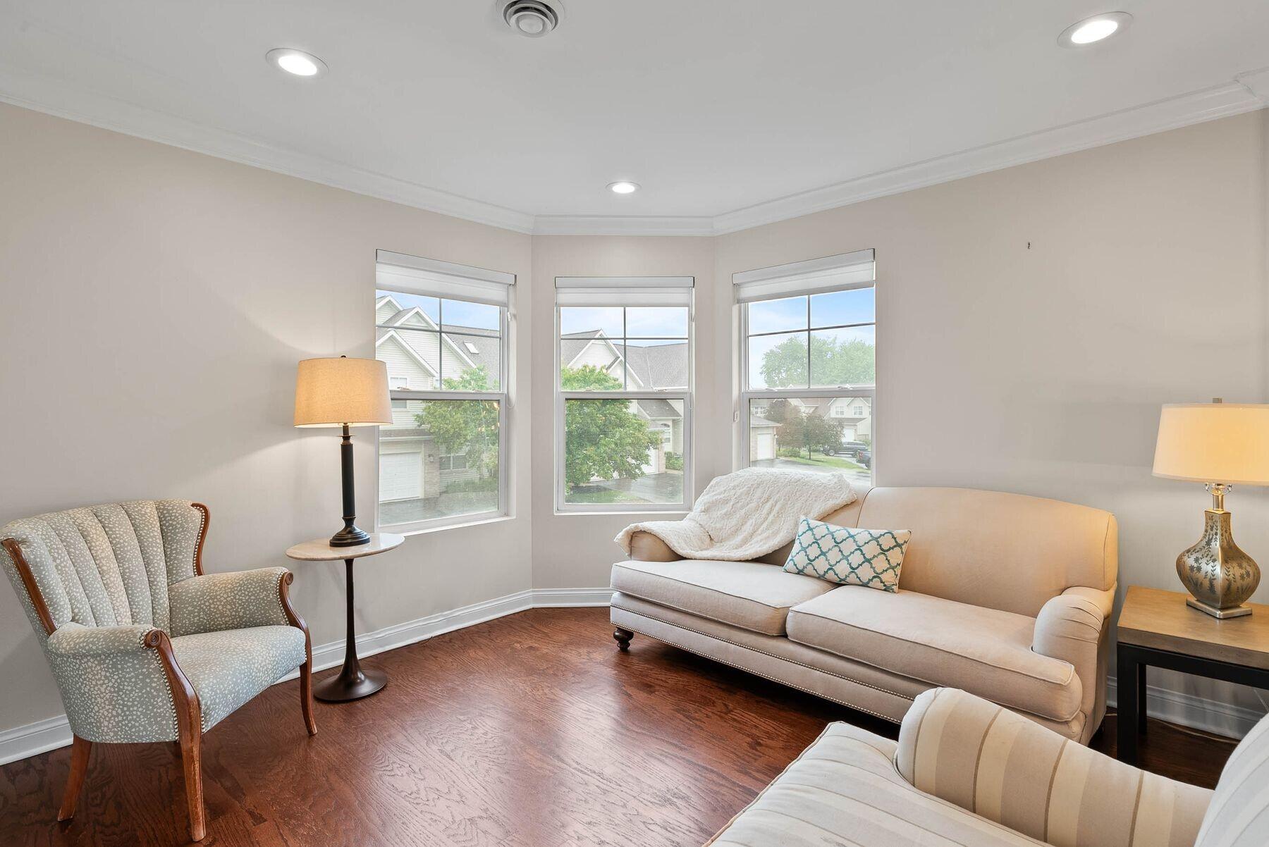 102 Abbey Ridge Ct Unit: 102