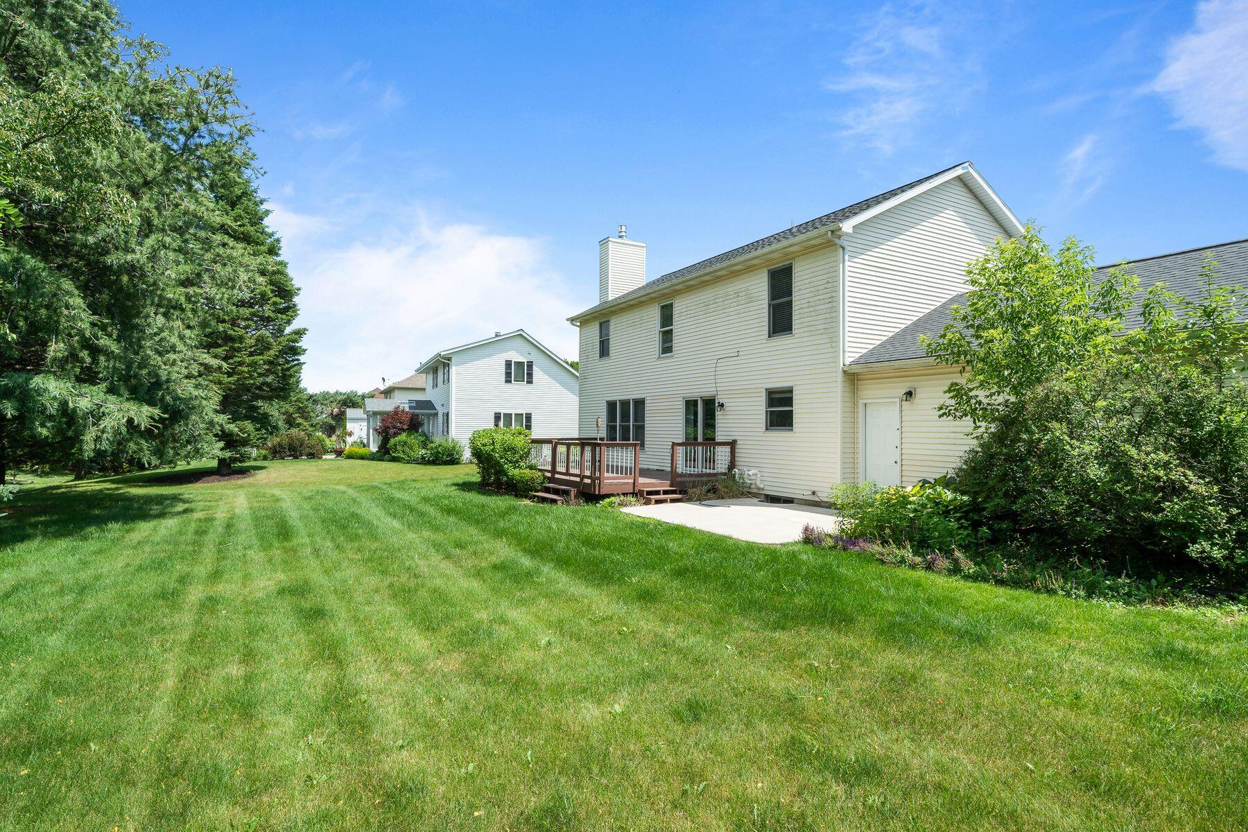 406 Lakewood Dr