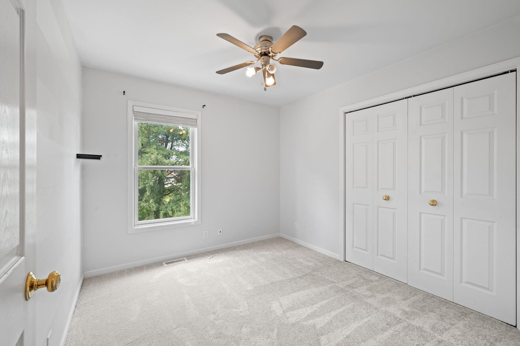 406 Lakewood Dr