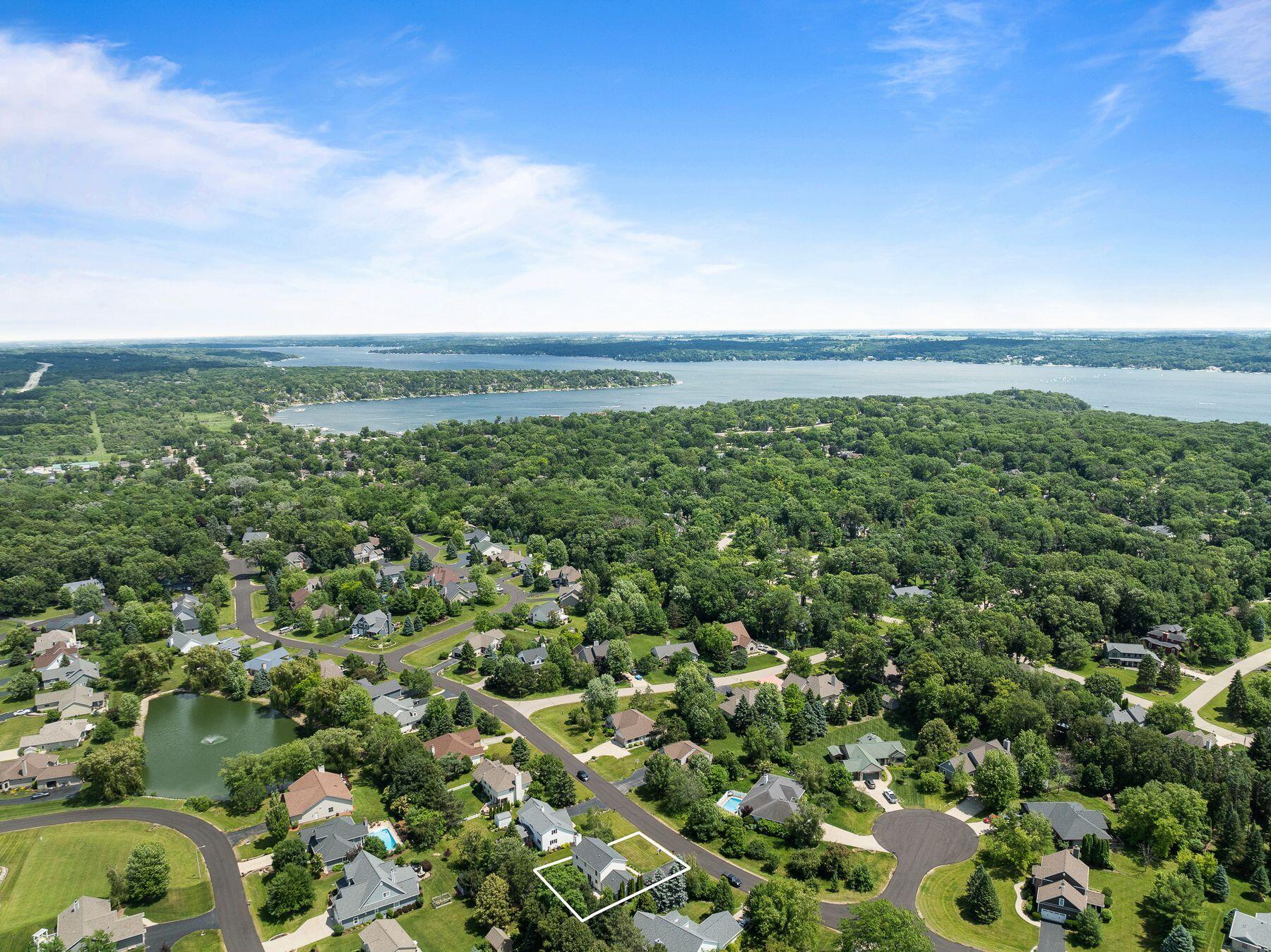 406 Lakewood Dr