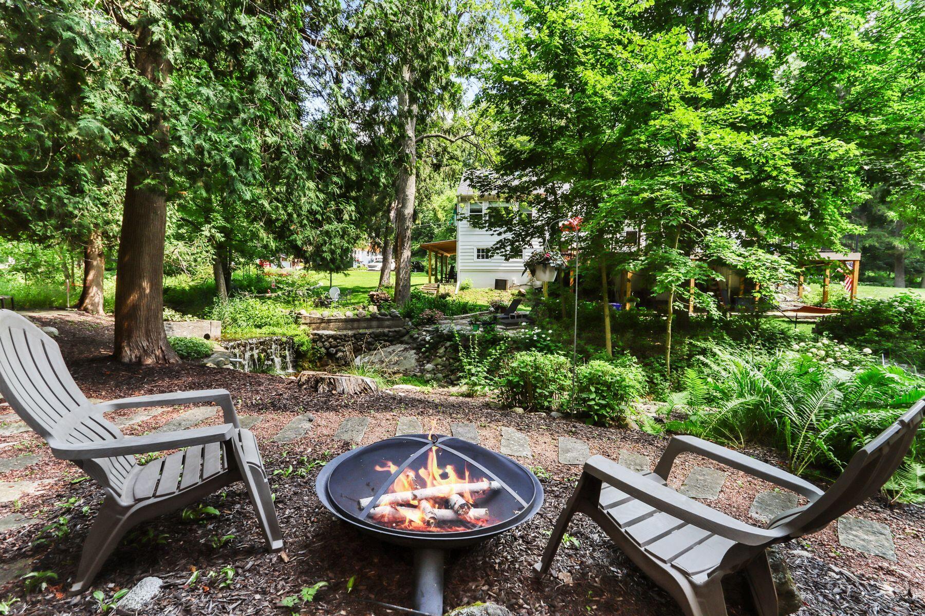 350 S Lower Gardens Rd