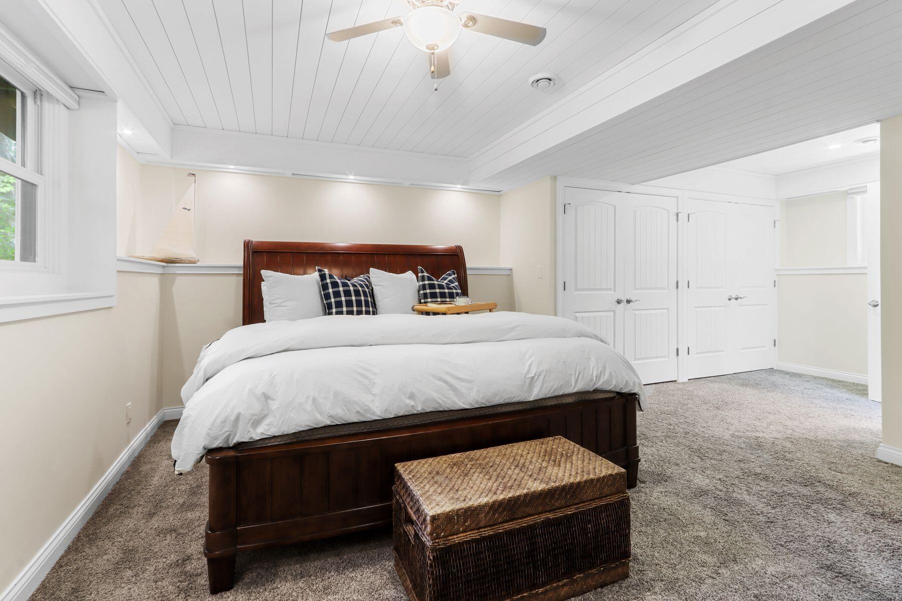 350 S Lower Gardens Rd