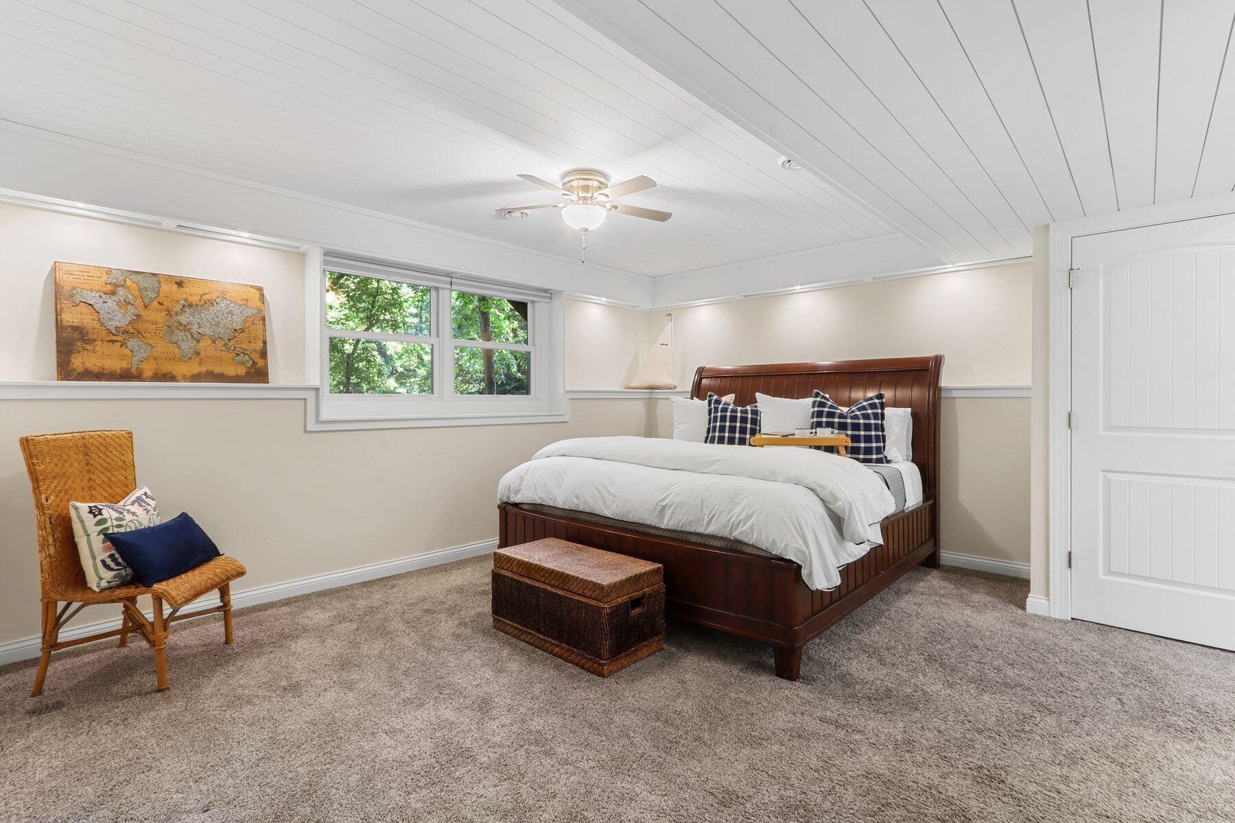 350 S Lower Gardens Rd