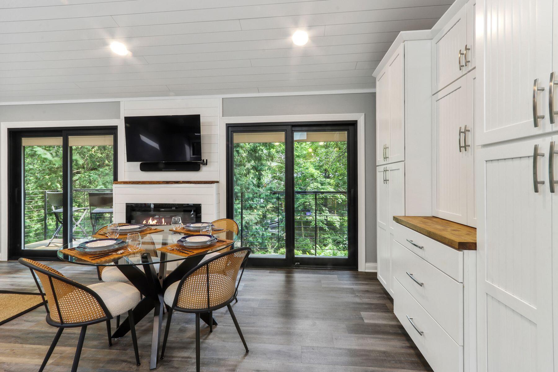 350 S Lower Gardens Rd