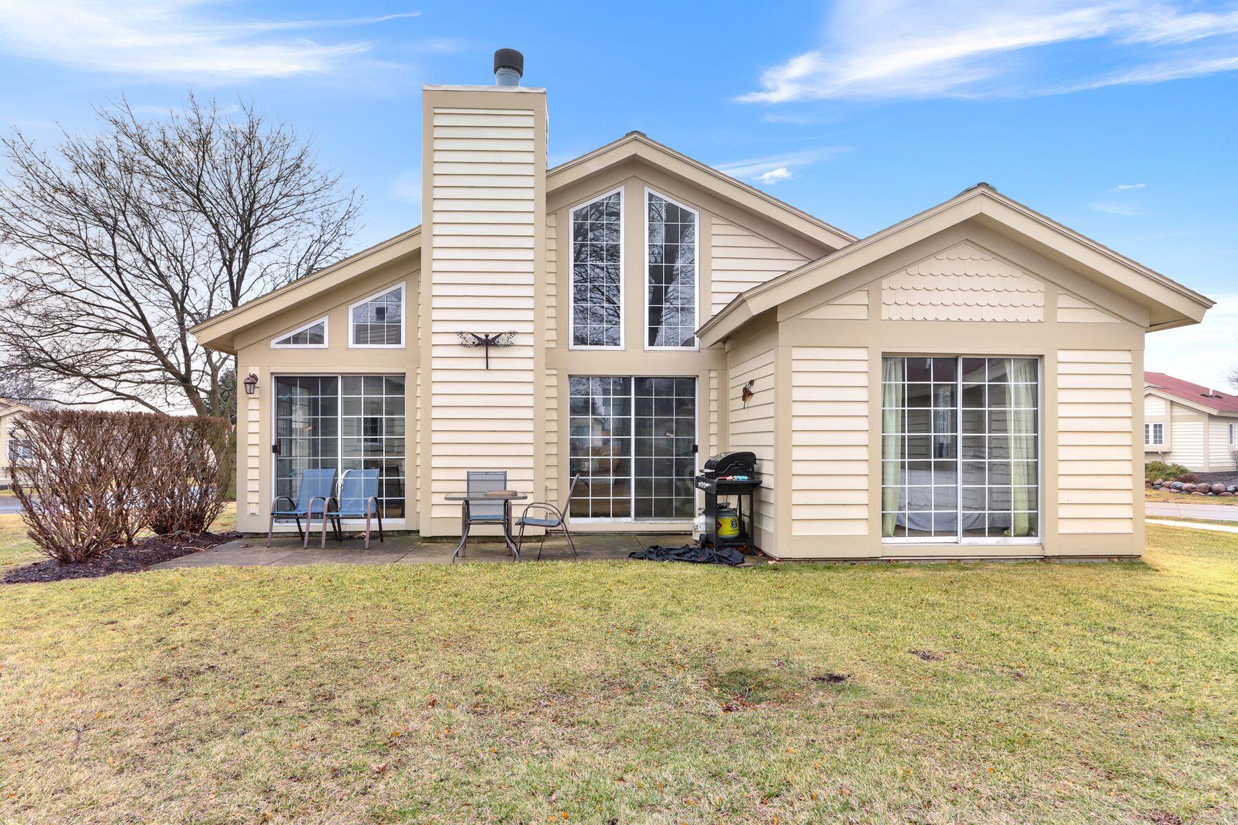 1737 Cottage Dr Unit: 7-18