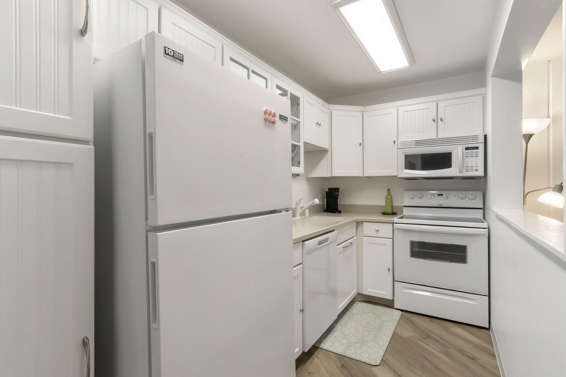 6 Zurich Ct Unit: 6-05