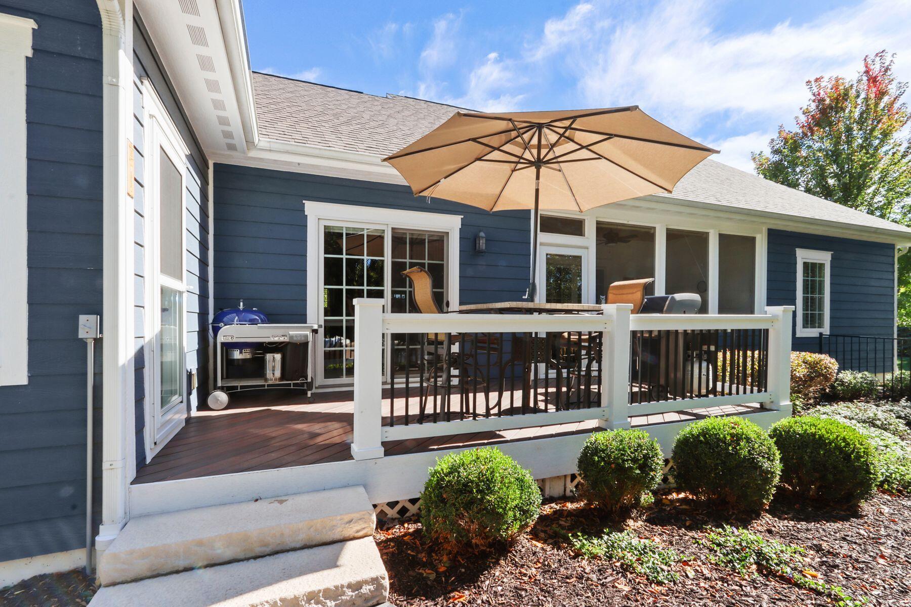 833 Red Hawk Dr