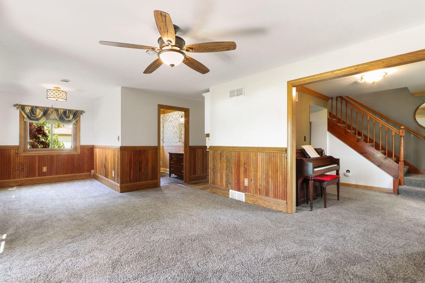 8508 Fox River Rd