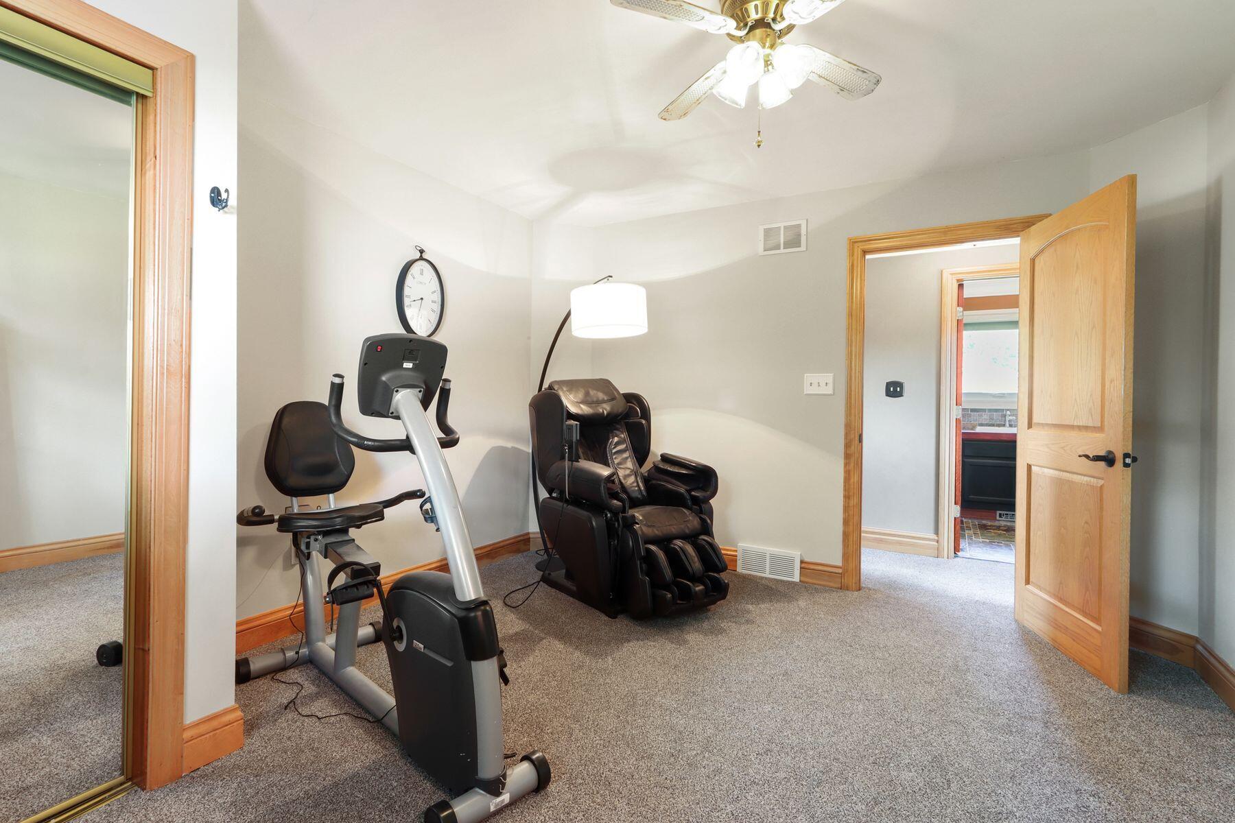 8508 Fox River Rd