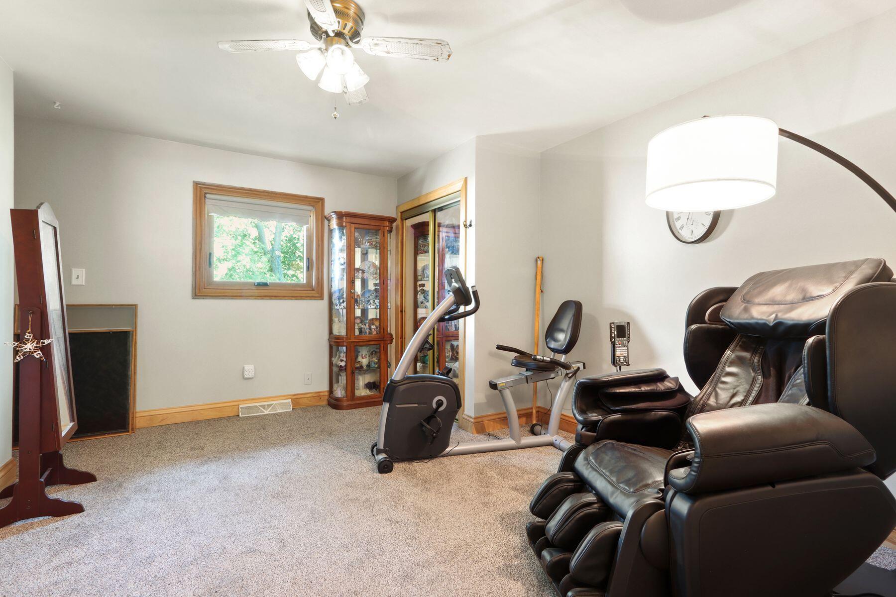 8508 Fox River Rd