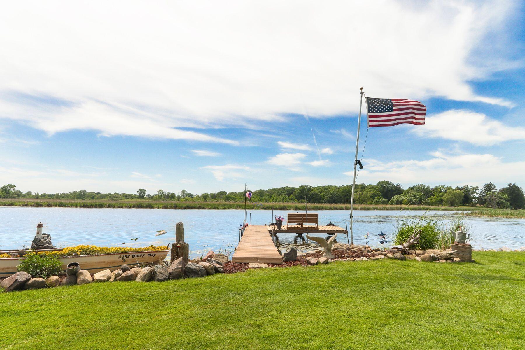 8508 Fox River Rd