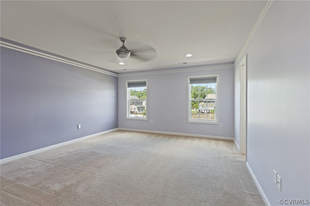 7016 Ravenscraig Cres
