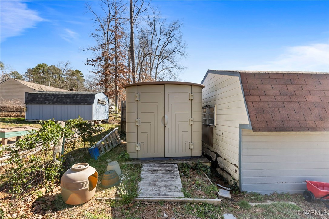 2930 Sand Hills Dr