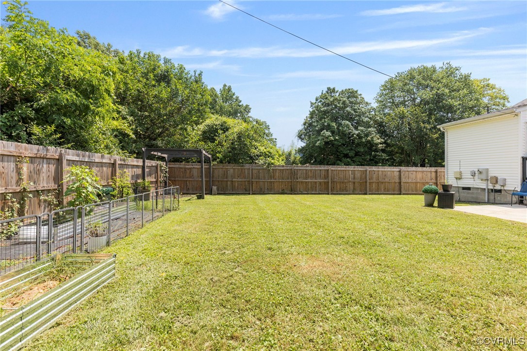 408 Winnetka Ave