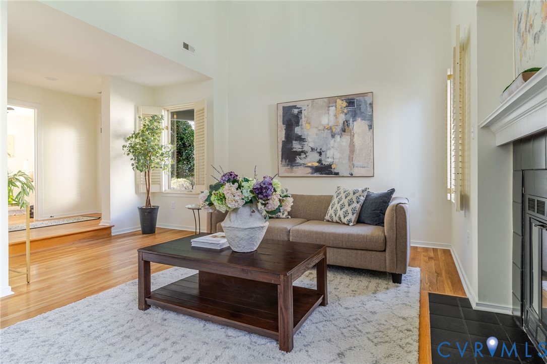 8133 Greystone East Cir Unit#1