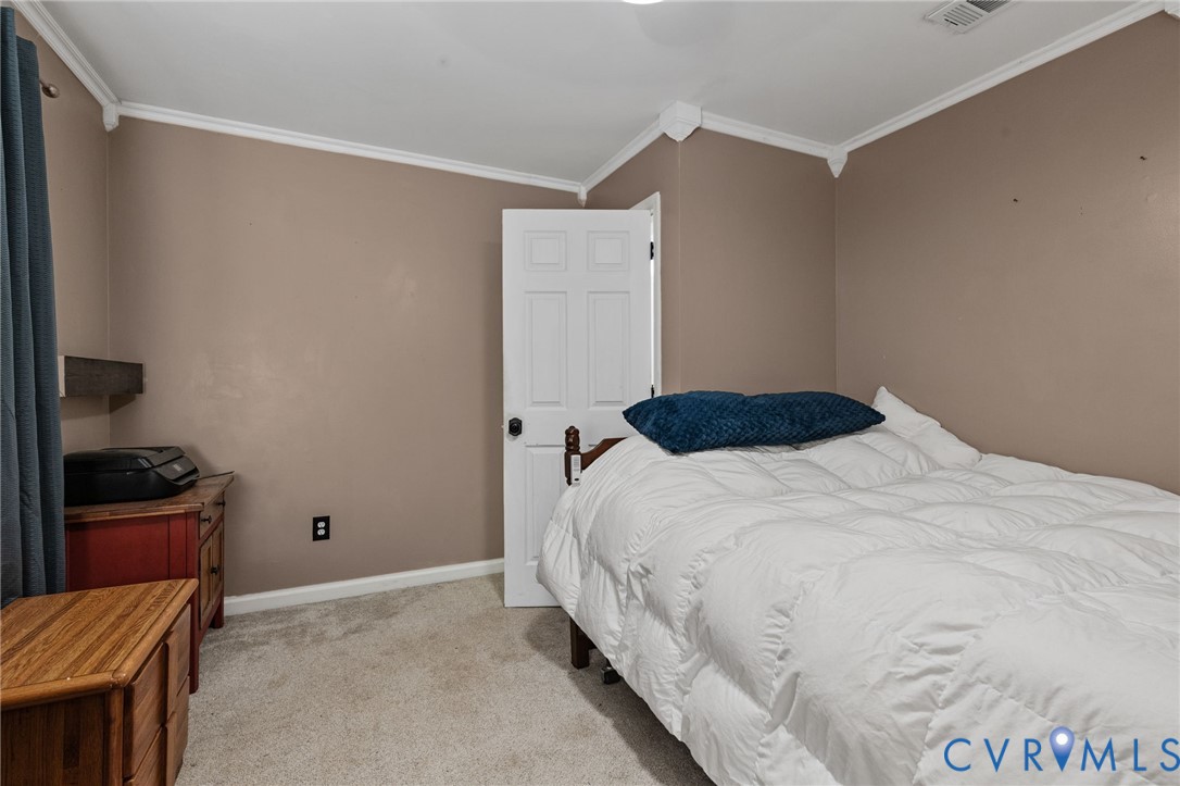 15601 Roland View Dr