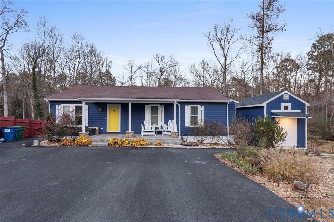 15601 Roland View Dr