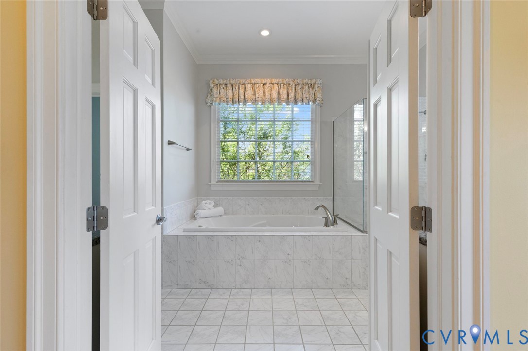 1625 N Founders Hl