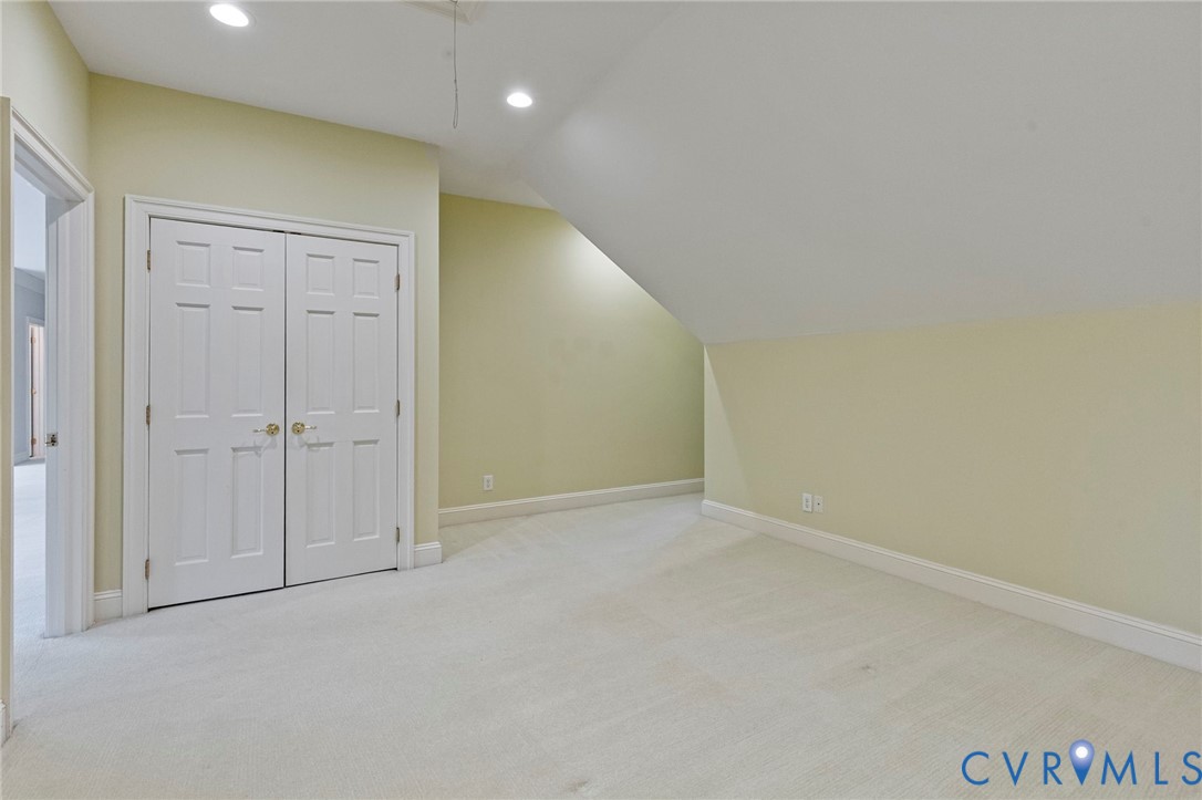 1625 N Founders Hl