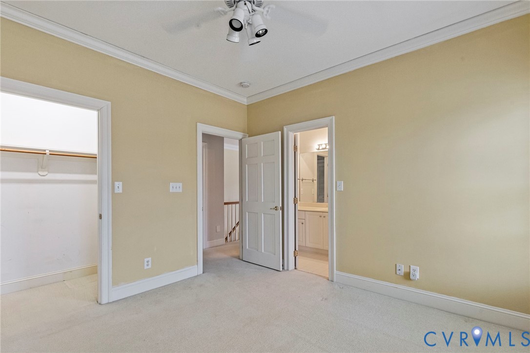 1625 N Founders Hl