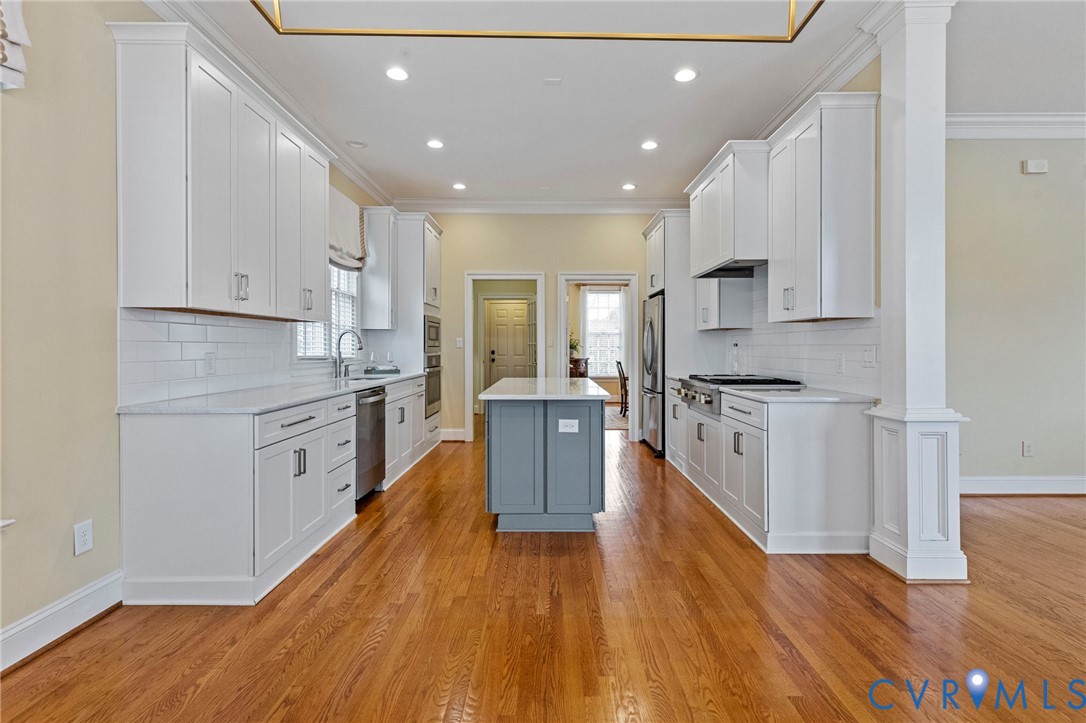 1625 N Founders Hl